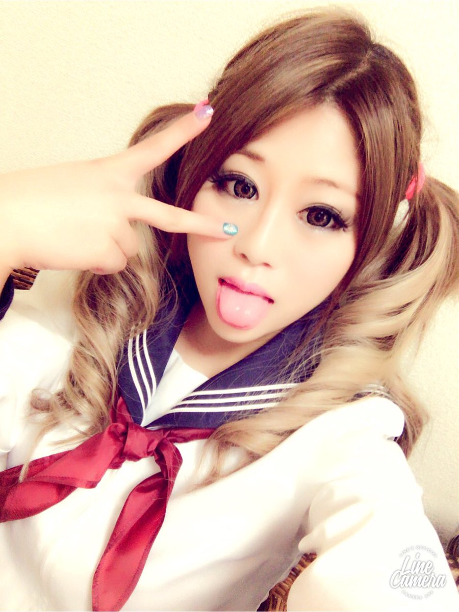 木崎レナ