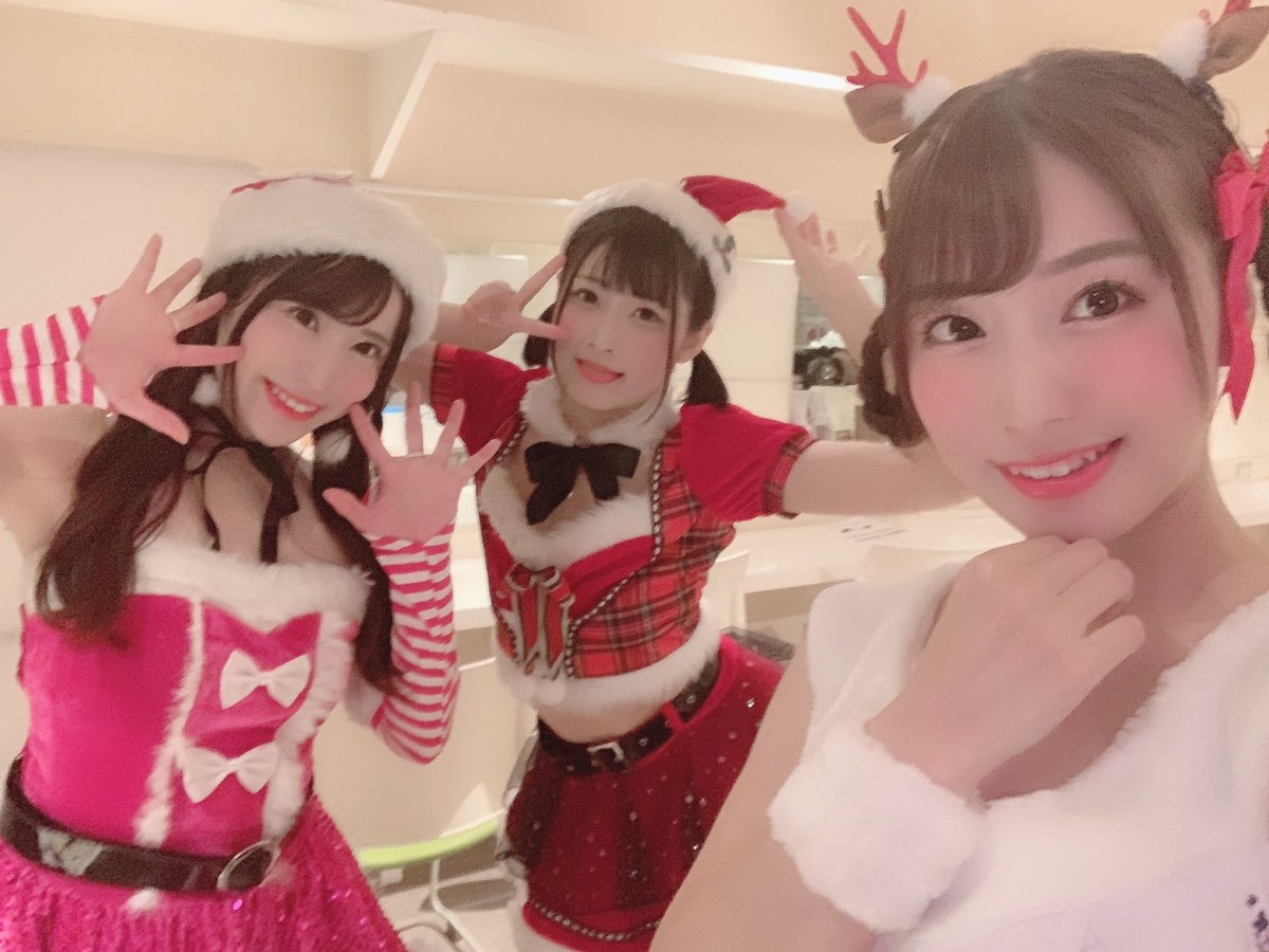 初美りん山井すず初川みなみ002