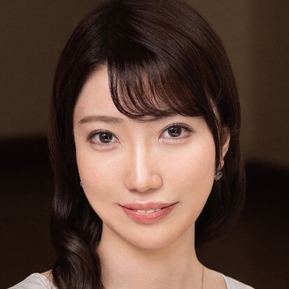 葉月英里
